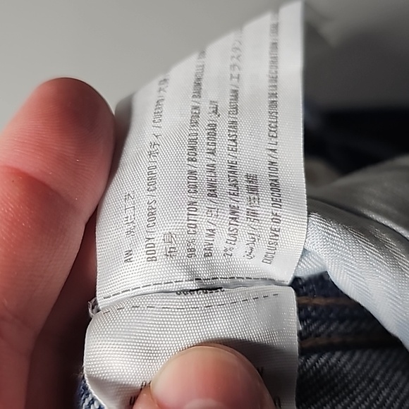 Hollister curvy high rise 27x25 mom jean - Picture 7 of 7